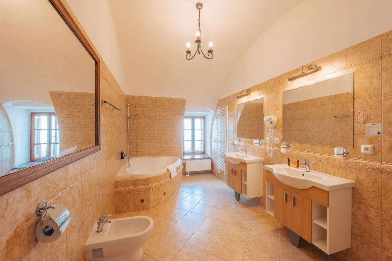 Hotel Zamek Hradek u Susice Zewnętrze zdjęcie